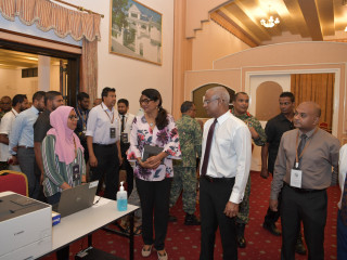 ރައީސް ސޯލިހު ނެޝަނަލް އެމަޖެންސީ އޮޕަރޭޝަން ސެންޓަރަށް ޒިޔާރަތްކުރެއްވުން