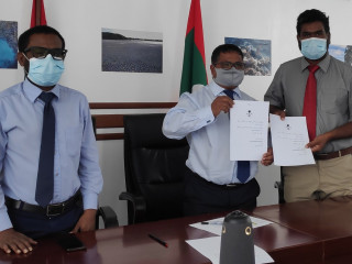 Under the MoUs, Environment Ministry will supervise the role of independent island councils in establishing the waste management centers