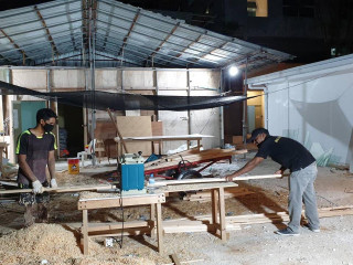 ހުޅުމާލެ މެޑިކަލް ފެސިލިޓީ ހެދުމުގައި އެމްއެންޑީއެފްގެ އޮފިސަރުން ހަރަކާތްތެރިވަނީ؛ މަސައްކަތް ނުނިމި ލަސްވީ ކޮވިޑް-19 އަށް އެތަނުގައި މަސައްކަތް ކުރާ ބަޔަކު ޕޮޒިޓިވްވުމާއި ގުޅިގެން