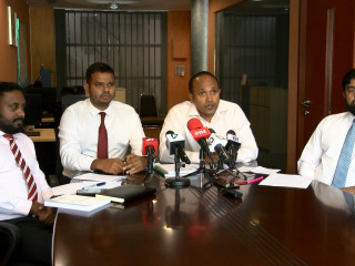 ރައީސް ޔާމީންގެ ވަކީލުންގެ ޓީމުން ޕީސީއާރު ޓެސްޓާއި ގުޅުވައި ބަހަނާ ދެއްކުމުގައި؟!