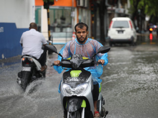 މާލޭގެ މަގުތަކުގައި ފެންހެދިފައި