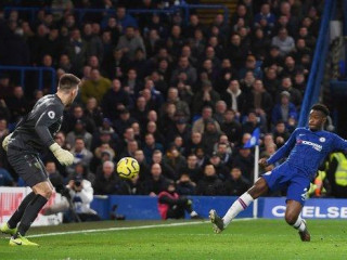 ޗެލްސީ އަދި ބާންލީ ބައްދަލުކުރި މެޗުގެ ތެރެއިން