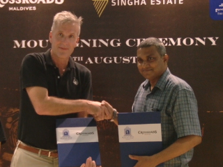 ކްރޮސްރޯޑްސްއާއި އެމްއެންޔޫއާއި ދެމެދު އެއްބަސްވުމެއްގައި ސޮއިކޮށްފި