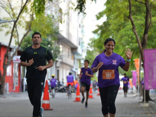 ރައީސްގެ އަނބިކަނބަލުން \"ޓްރައިތޮލަން އެކްސް\" ދުވުމުގެ ހަރަކާތުގައި ބައިވެރިވެވަޑައިގަންނަވަނީ