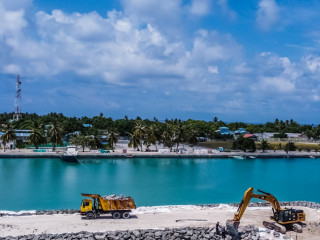 މިއީ މިނިސްޓްރީ އޮފް ނޭޝަނަލް ޕްލޭނިންގ، ހައުސިންގ އެންޑް އިންފްރާސްޓްރަކްޗަރގެ ފަރާތުން އެމްޓީސީސީ އާއި ހަވާލުކޮށްގެން ކުރިއަށްގެންދާ މަޝްރޫއުއެއް