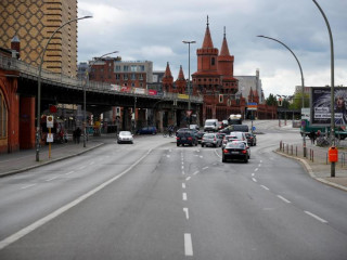 ޖަރުމަނުގައި ހުރިހާ ފިހާރަތަކެއް ހުޅުވާ ފުޓްބޯޅަ މެޗްތައް ފެށުމުގެ ހުއްދަދޭން ނިންމަނީ