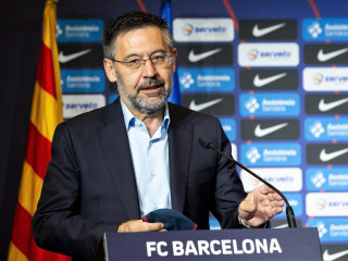 ބާސާގެ ރައީސް ބާޓޮމެއޫގެ ދިފާއުގައި ރެއާލްގެ ކުރީގެ ރައީސް