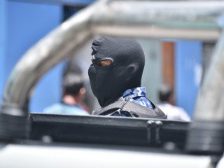 ހަރުކަށި ފިކުރުގެ މީހުން އަތުލައިގަތުމަށް ފުލުހުން ހިންގި އޮޕަރޭޝަނެއްގެ ތެރެއިން