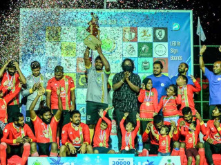 ފިރިހެން ބައިގެ ޗެމްޕިއަންކަން ހޯދި ސްޓްރައިކާސް އެފްސީ