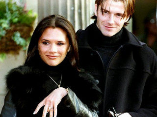 23 އަހަރަކު ކުރިން ވިކްޓޯރިއާގެ ފޯނު ނަންބަރު ލިޔެފައި ދިން ޓިކެޓުކޮޅު ލޯތްބާއެކު ބެކަމް އަދިވެސް އޮތީ ރައްކާކޮށްފައި