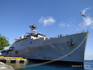 ރާއްޖޭގައި ތިބި އިންޑިއާ މީހުން ބަލާއައި މަނަވަރު މާލޭގައި ބަނދަރުކޮށްފައި