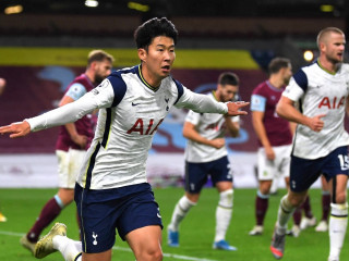 ބާންލީ އާއި ޓޮޓެންހަމް ބައްދަލުކުރި މެޗުގެ ތެރެއިން: މި މެޗުން ޓޮޓެންހަމް މޮޅުވީ 1-0 ން