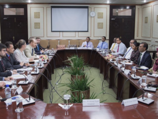 ސްޓޭޓް ޑިޕާޓްމަންޓުގެ ކައުންޓަރ ޓެރަރިޒަމް ބިއުރޯގެ ޑެޕިއުޓީ ކޯޑިނޭޓަރ އާއި އެކު ކުރެވުނު ބައްދަލުވުން