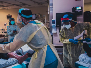 ކޮވިޑް-19: ނިއުޔޯކްގެ އެންމެ ޙާލަތު ގޯސް 2 ހޮސްޕިޓަލުން ފެންނަނީ މަރުގެ ބިރުވެރިކަން !