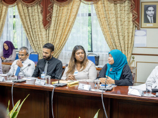 ބާ ކައުންސިލް މެމްބަރުން