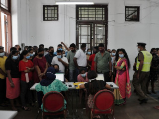 ލަންކާގައި ދަނީ ކޮވިޑް ފެތުރެމުން