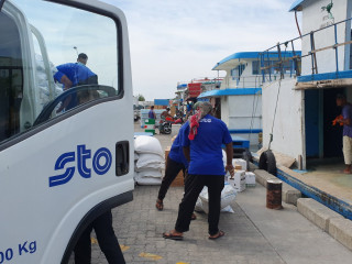 އީ ސްޓޯރ ގެ ބޭނުންކޮށްގެން މުދާ ގަތުމުން، ގެއަށް ޑެލިވަރ ކޮށްދޭނެ