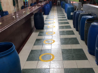 މާލޭގެ މަސް މާރުކޭޓް: މިއީ ވަރަށް ގިނަ ބަޔަކު ހިދްމަތް ހޯދަން ދާތަނެއް، އެހެންކަމުން، އާންމު ސިއްހަތުގެ ރައްކާތެރިކަމަށް ވަރަށް ބޮޑަށް ސަމާލުކަން ދިނުމަށް މާލެ ސިޓީ ކައުންސިލުން ވަނީ ހިދްމަތް ފޯރުކޮށް