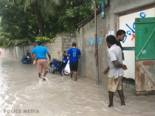 ރަސްދޫގެ މަގުމަގެއްގައި ފެންބޮޑުވެފައި