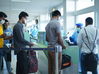 ބަންގްލަދޭޝް ރައްޔިތުން ފޮނުވާލުމަށް ބޭއްވުނު ފްލައިޓަކަށް ބޯޑު ކުރަނީ