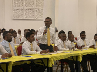 ރައްޔިތުންގެ މަޖިލީހުގެ ރައީސް އަދި އެމްޑީޕީގެ ރައީސް މުހައްމަދު ނަޝީދު