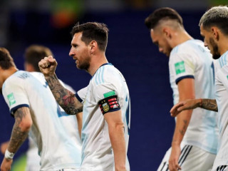 އާޖެންޓީނާ އާއި އެކުއެޑޯ ބައްދަލުކުރި މެޗުގެ ތެރެއިން: މި މެޗުން އާޖެންޓީނާ މޮޅުވީ 1-0 ން