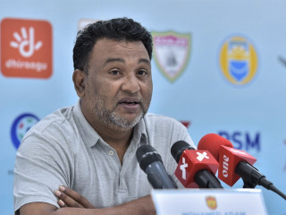 ޔުނައިޓެޑް ވިކްޓަރީ (ޔޫވީ) ގެ ކޯޗު މުޙައްމަދު އާދަމް