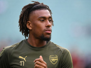 އެލެކްސް އިވޯބީ