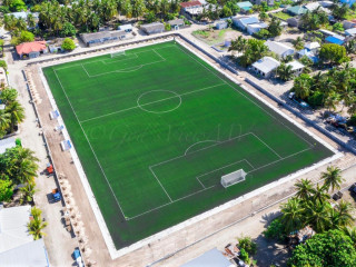 ރ. އަލިފުށީގައި ސަރުކާރުން އެޅި ފެންވަރު ރަނގަޅު ޓާފް ފުޓްބޯޅަ ދަނޑު