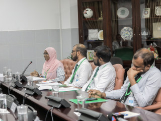 ކޮމެޓީއަށް ވަޑައިގެންނެވި އައިޔޫއެމްގެ ބޭފުޅުންތައް