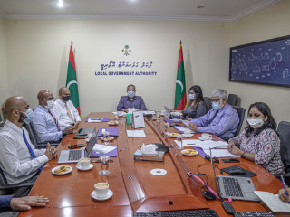 ލޯކަލް ގަވަރމެޓް އޮތޯރިޓީގެ ބައްދަލުވުމެއްގެ ތެރެއިން