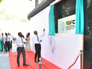 އެސްޑީއެފްސީން ލޯނު ނަގާފައިވާ ފަރާތްތަކަށް ހަ މަސް ދުވަހުގެ ލުޔެއް!