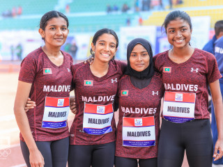 ހަތަރެއް ގުނަ 100 މީޓަރުގެ ގައުމީ ރެކޯޑް އާކުރި ޓީމް