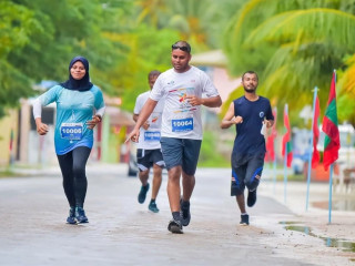 ފުވައްމުލަކާއި އައްޑޫގައި ސިންތެޓިކް ޓްރެކް އަޅަނީ