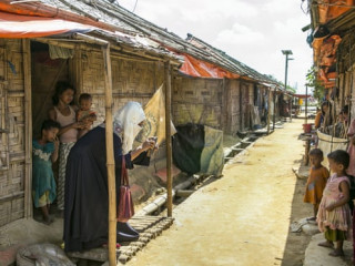 ރޮހިންގާ މުސްލިމުން ހިމާޔަތްކުރަން ބައިނަލްއަގުވާމީ އަދުލުގެ ކޯޓުން މިޔަންމާއަށް އަމުރުކޮށްފި