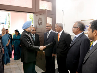 ރައްޔިތުންގެ މަޖިލީހަށް ޒިޔާރަތް ކުރި އިއްޒަތްތެރިން!