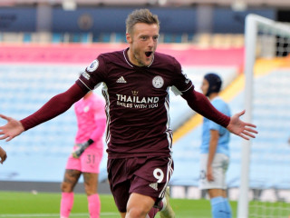 ވާޑީގެ ހެޓްރިކާއެކު ސިޓީ އަތުން ލެސްޓާއަށް ފަސޭހަ މޮޅެއް