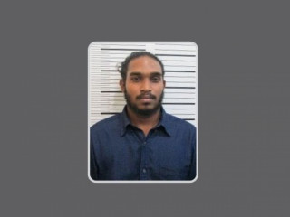 މ. ކުރިރުއްމަގު، އިރުފާން ރުޝްދީ