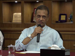 \"މަސްވެރިންގެ ސައްލާ\" ފޯރަމްގައި އަދުނާން އަލީ ވާހަކަ ދައްކަވަނީ