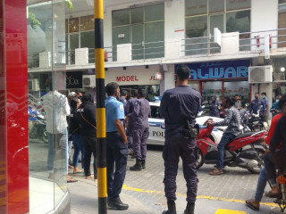 އޮލިމްޕަސް ސަރަހައްދުގައި އެއްވުމަށް މަސައްކަތްކުރި ފަރާތްތައް ފުލުހުން ހުއްޓުވަނީ