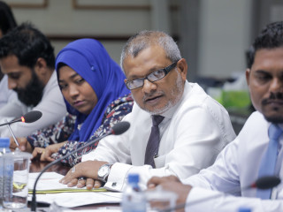 ބްރޯޑްކާސްޓިން ކޮމިޝަނުގެ ކުރީގެ ރައީސް މުހައްމަދު ޝަހީބާއި، ކުރީގެ ނައިބް ރައީސް ފާތިމަތު ޒައިނާ