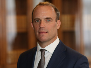 އިނގިރޭސިވިލާތުގެ ފޮރިން ސެކެޓްރީ ޑޮމިނިކް ރާބް