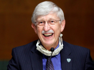 އެމެރިކާގެ ނެޝަނަލް އިންސްޓިޓިއުޓް އޮފް ހެލްތްގެ ޑިރެކްޓަރ ޑރ. ފްރާންސިސް ކޮލިންސް؛ އޭނާ ވަނީ ކުރިއަށް އޮތް ކުރު މުއްދަތެއްގެ ތެރޭގައި ބޭހެއް އުފެއްދޭނެ ކަމުގެ ޔަގީންކަން ދީފައި