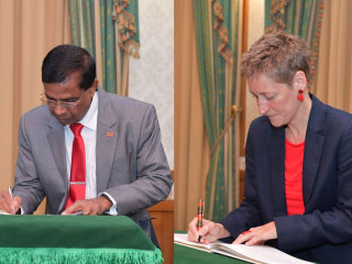 Ambassadors, Kohono Walawe (Sri Lanka) and Carol Rohsla (United Kingdom)