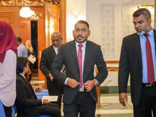 ހައިކޯޓުގެ އިސްފަނޑިޔާރު ޝުޖާޢު އުޘްމާނު؛ 2 މަސް ދުވަހަށް މަސައްކަތުން އޭނާ ވަނީ ދުރުކޮށްފައި