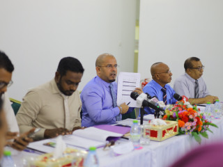 އިލެކްޝަންސް ކޮމިޝަންގެ މެންބަރުން