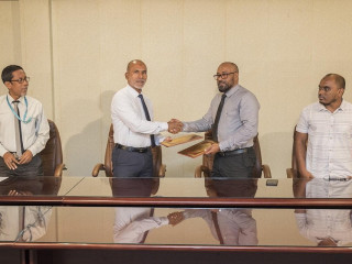 އެއްބަސްވުމުގައި ސޮއިކުރި ރަސްމިއްޔާތުގެ ތެރެއިން