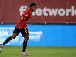 ސްޕެއިން އާއި ޔޫކްރޭން ބައްދަލުކުރި މެޗުގެ ތެރެއިން: މި މެޗުން ސްޕެއިން މޮޅުވީ 1-0 ން