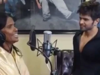 ރަނޫ ރިކޯޑް ކުރި ލަވަޔަށް ކިޔަނީ \"ތޭރީ މޭރީ ކަހާނީ\"