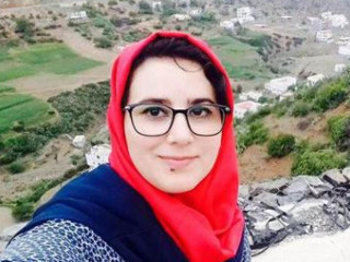 ކައިވެނިން ބޭރުން ޖިންސީގުޅުން ހިންގި ކަމަށާއި ދަރިފުޅު ވައްޓާލުމުގެ ތުހުމަތުގައި ހުކުމް ކުރި ނޫސްވެރިޔާ، ހާޖަރު ރައުސޫނީ